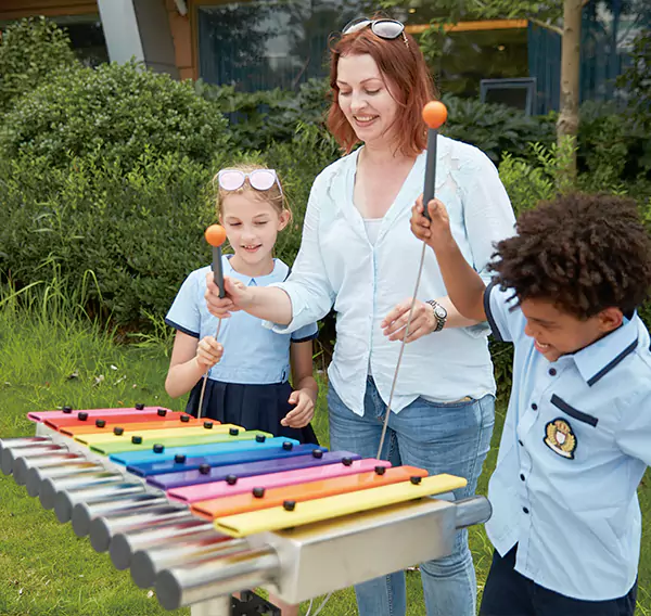 Ички балдардын оюн аянтчасы